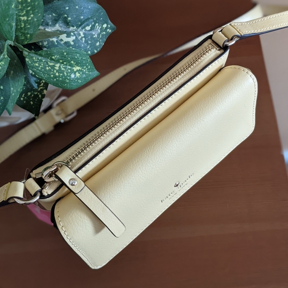 Kate Spade Karlee Crossbody - Picture 4 of 6